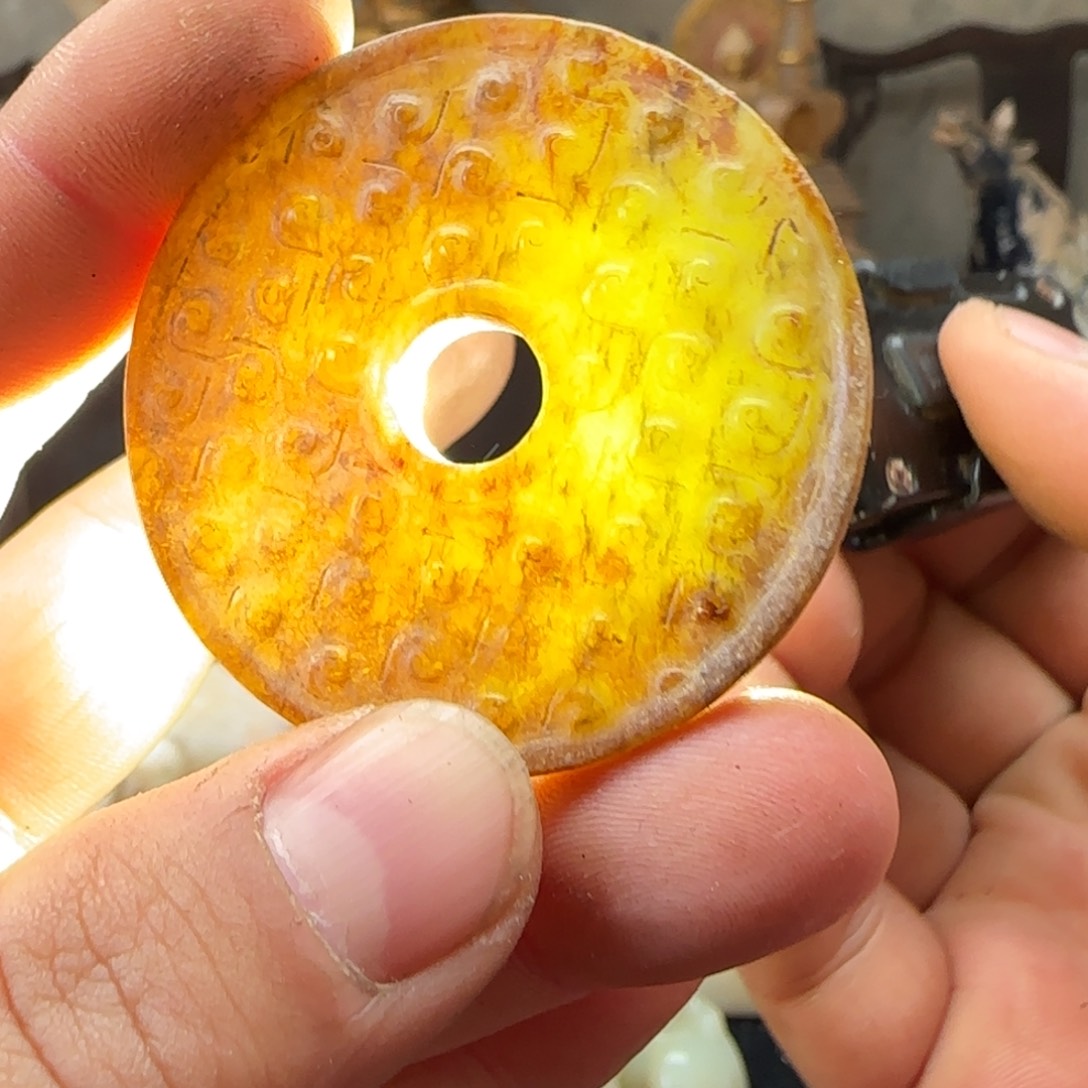 和田玉（糖玉）未镶嵌挂件