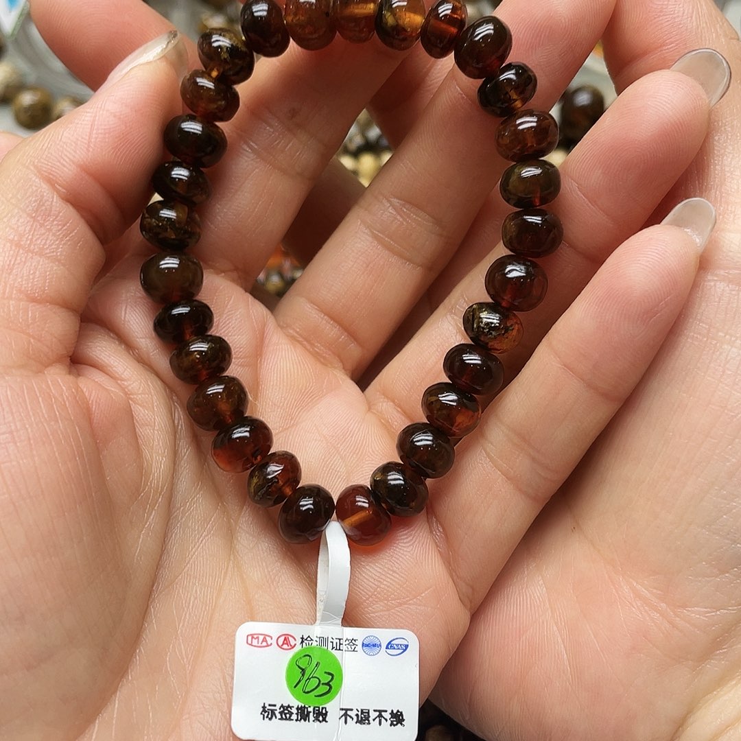 夜***！琥珀未镶嵌裸石抚顺琥珀8+