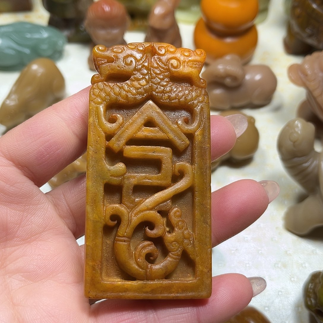 白玉菩提吊坠白玉菩提吊坠