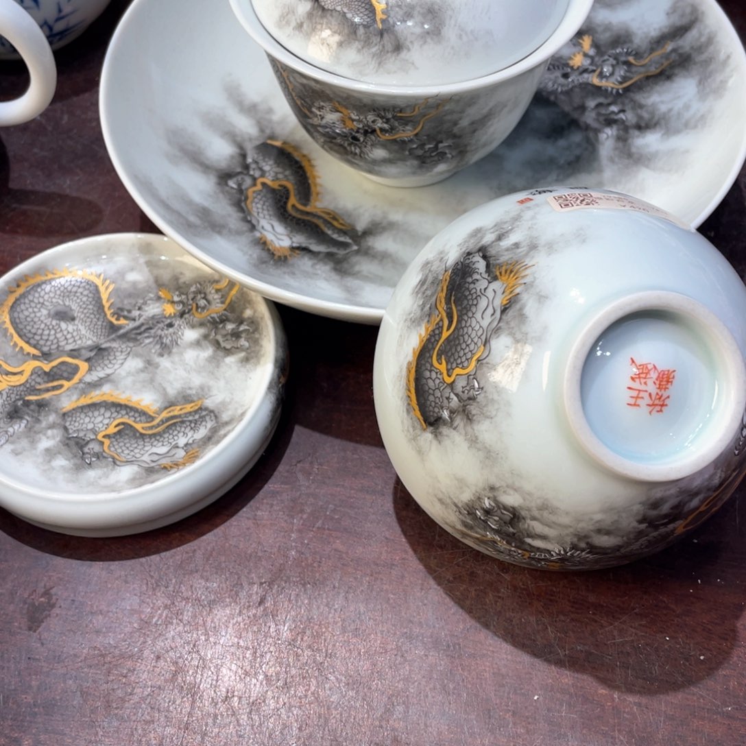 盘景德镇陶瓷学院美术学院