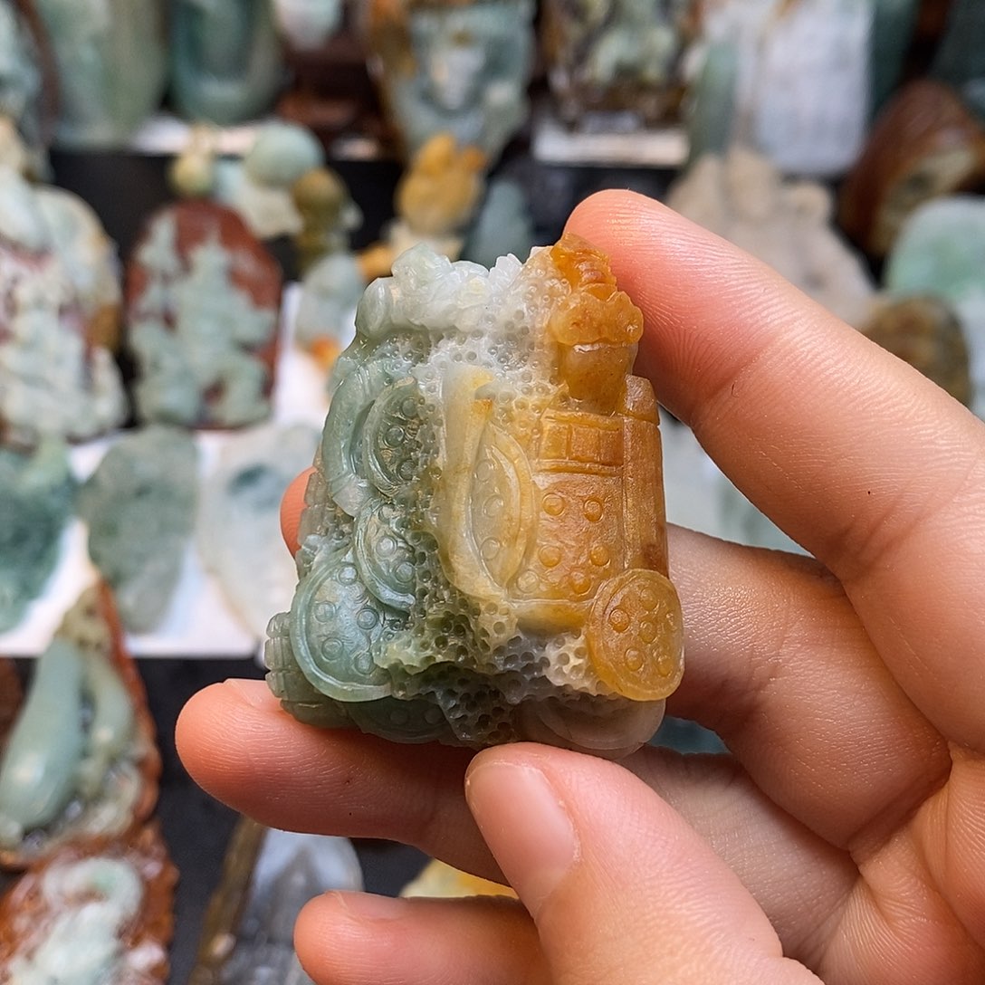 定制翡翠未镶嵌特色6