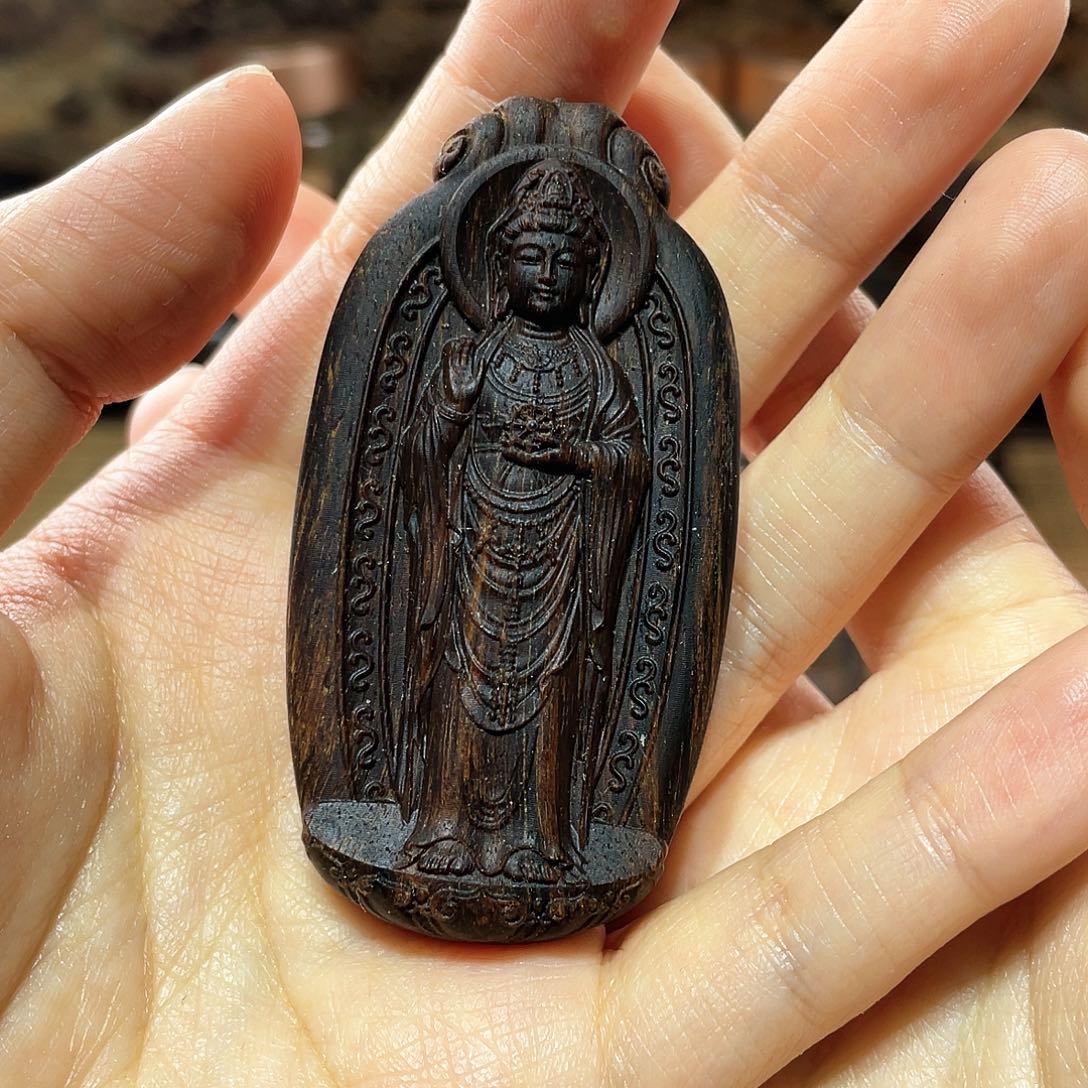 【闪购商品】沉香木吊坠静*越南富森红土沉香