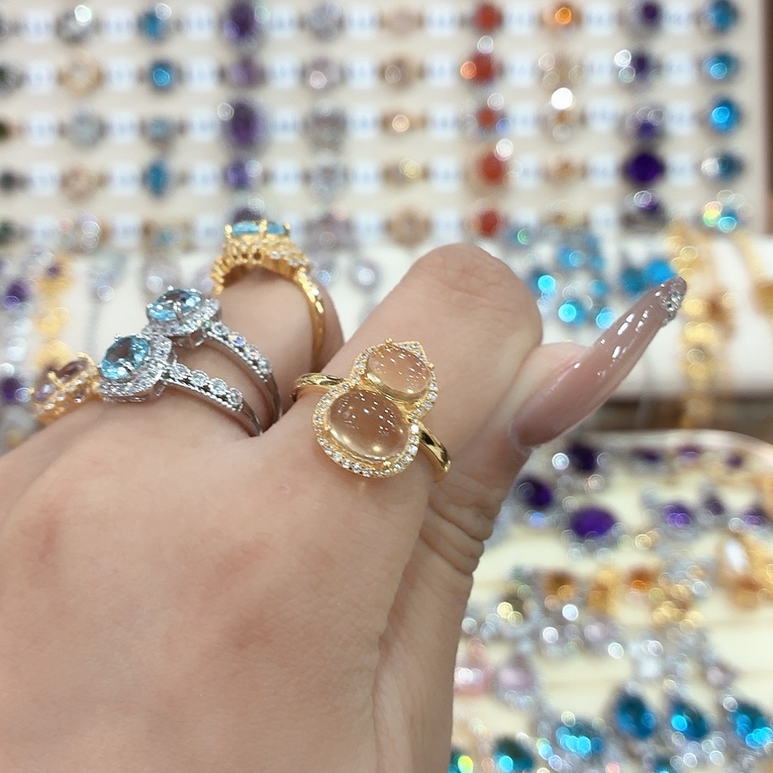 小***~银S925镶嵌黄晶戒指