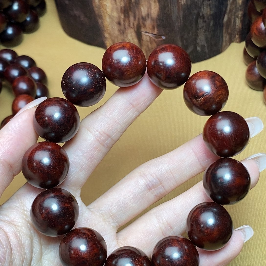 檀香紫檀（小叶紫檀）1.8 瘤疤 瑕疵