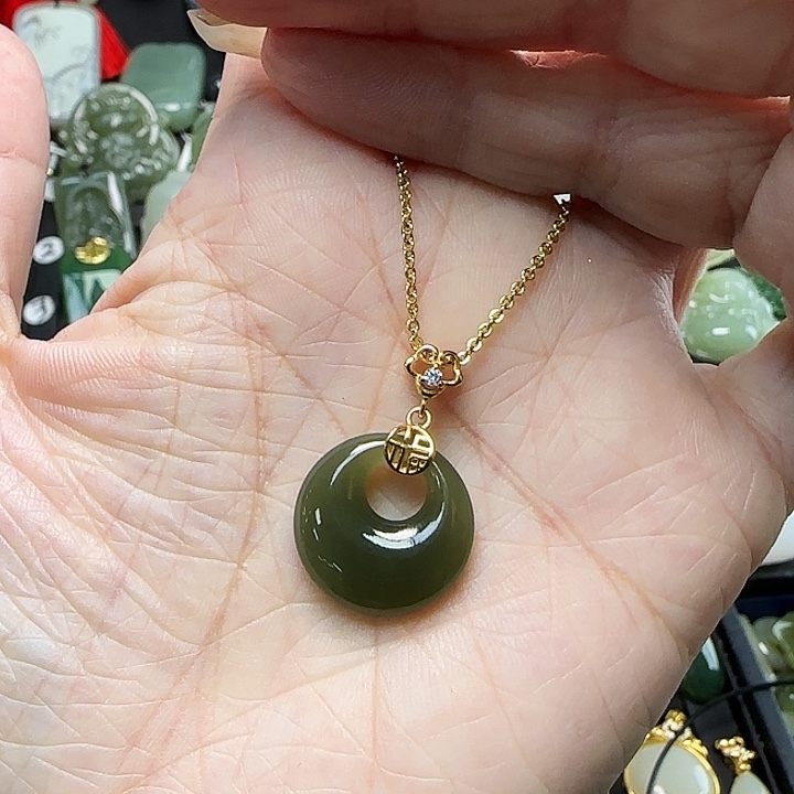 和田玉银S925镶嵌颈饰