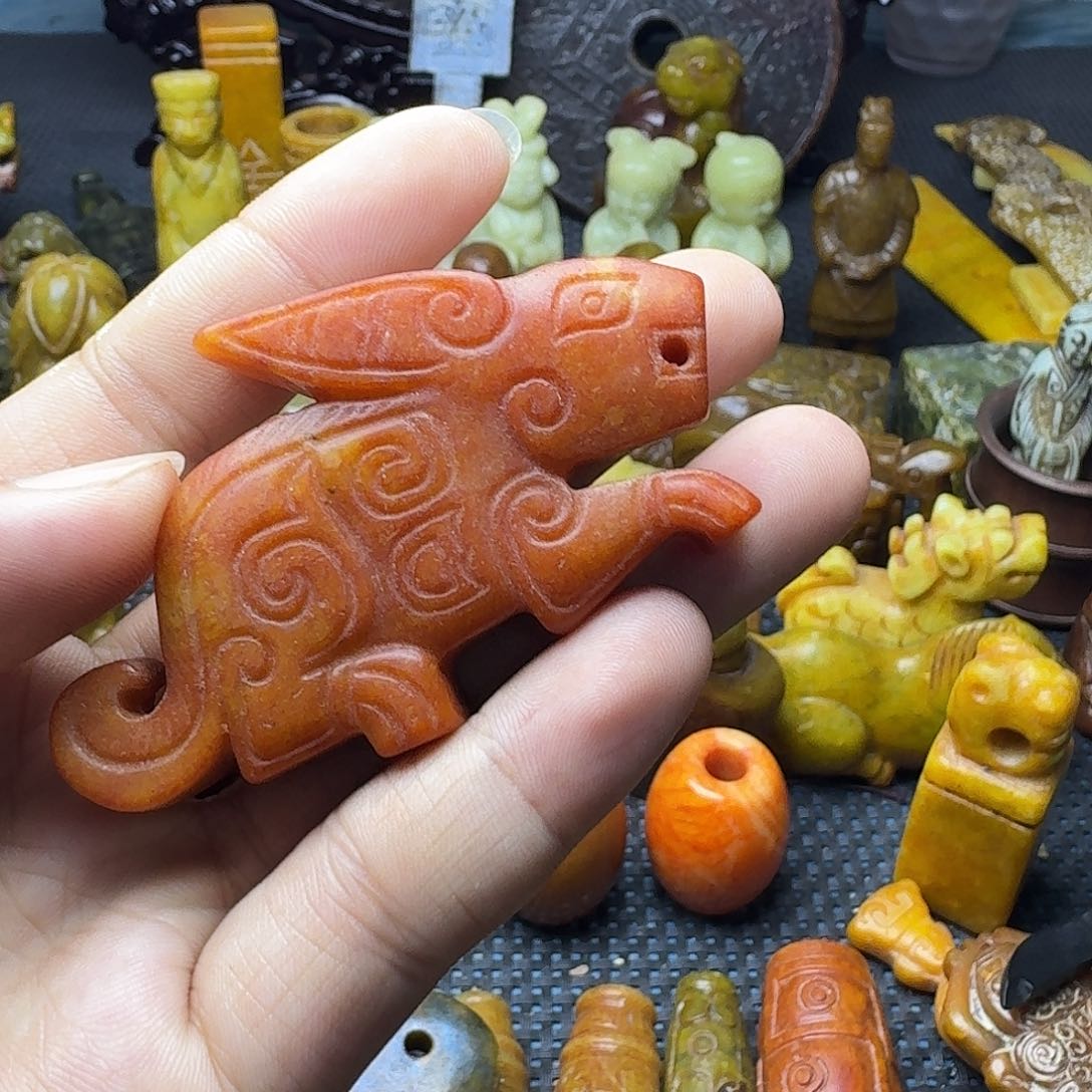 白玉菩提吊坠。。。