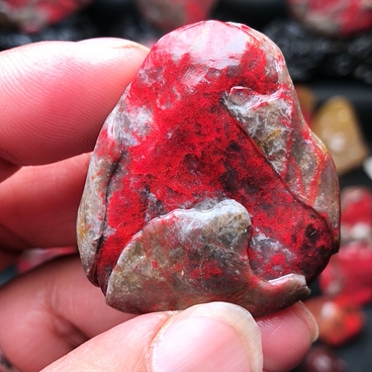 昌化石昌化鸡血石原石挂件