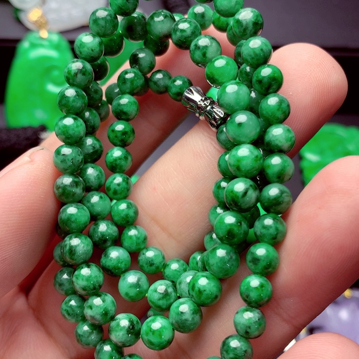 翡翠未镶嵌毛衣链