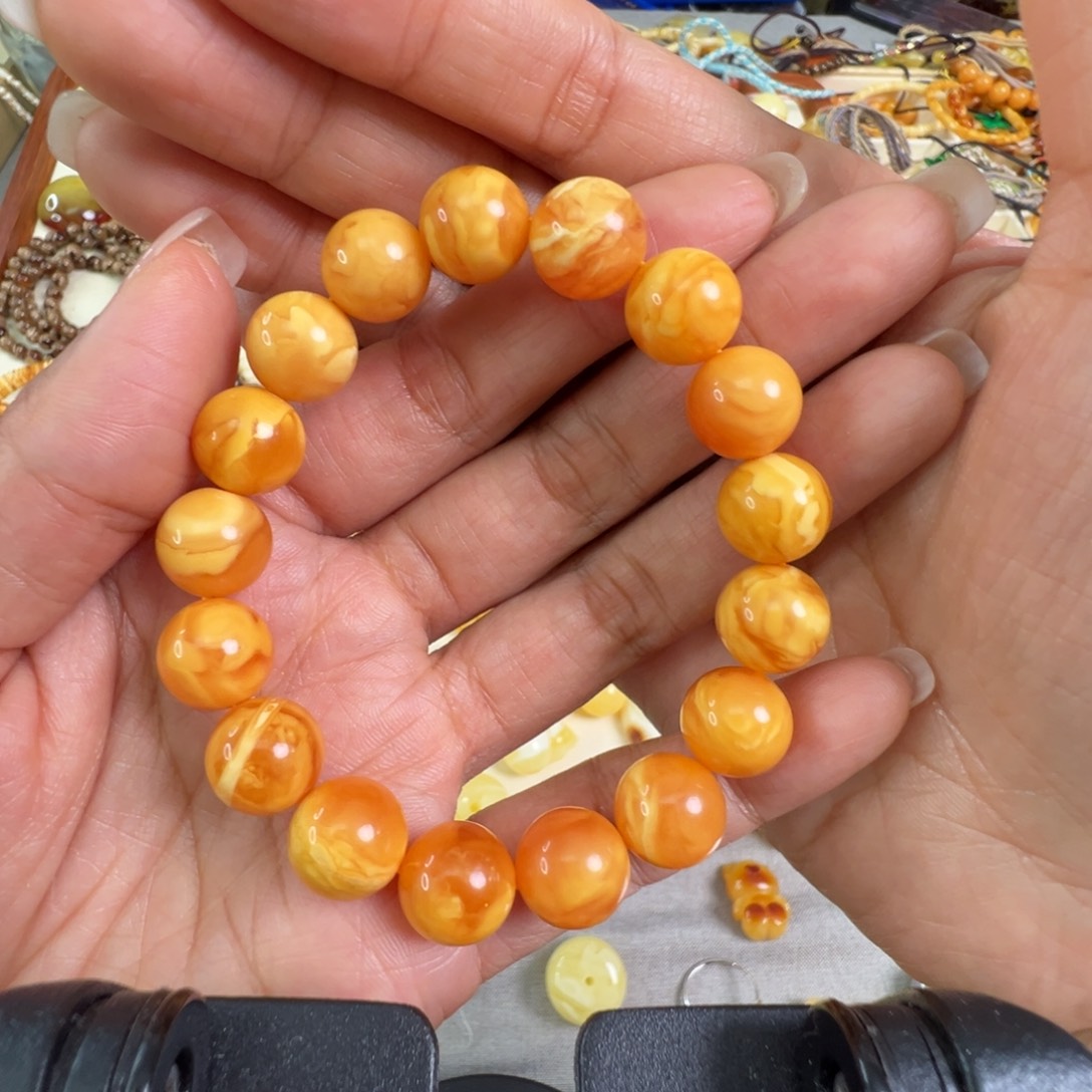 蜜蜡裸石未镶嵌蜜蜡