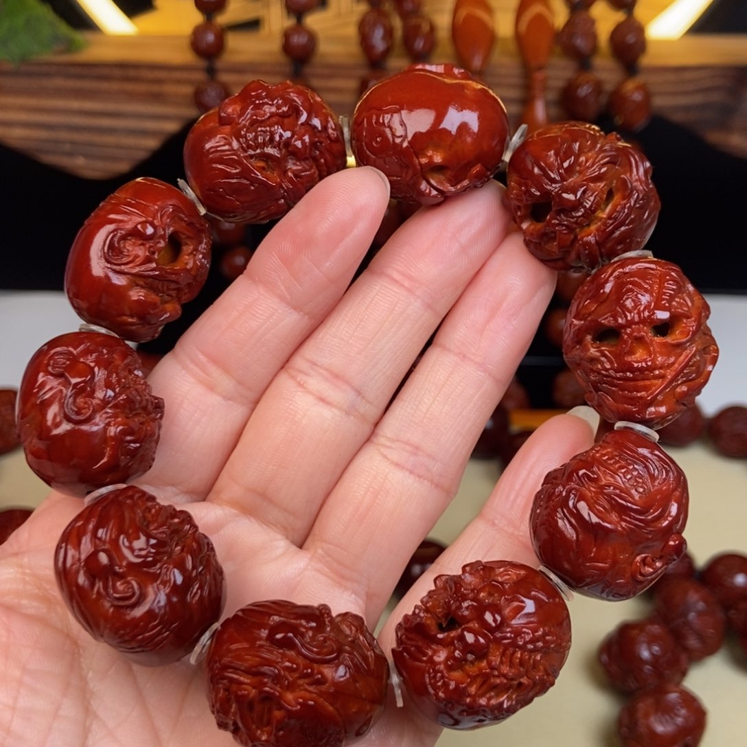 橄榄核吊坠用****0向死而生