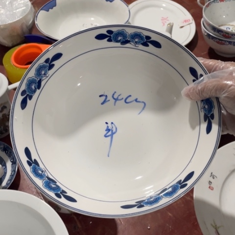 碟景德镇陶瓷双蕾花9英寸汤碗