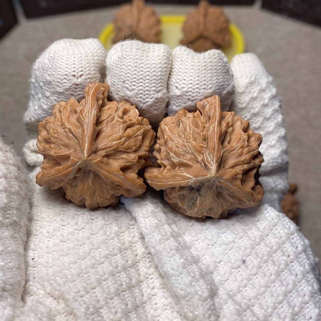 吊坠文玩核桃盘山三棱35mm