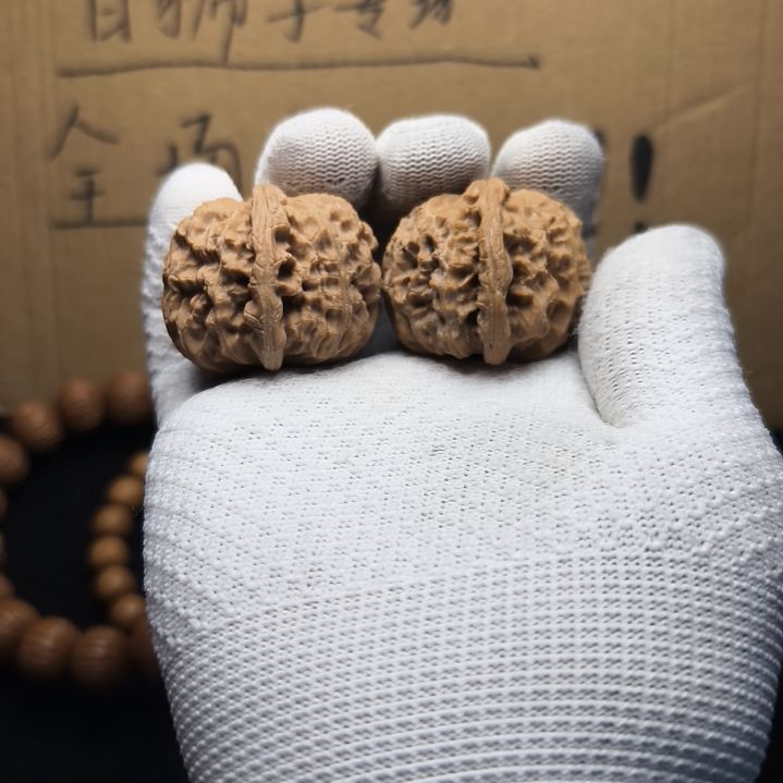 吊坠文玩核桃白狮子