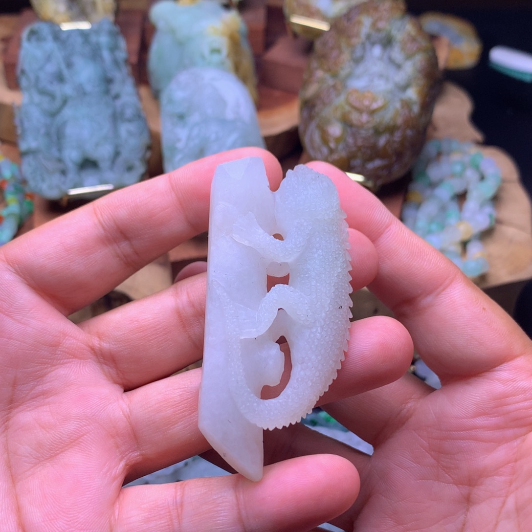 定制翡翠未镶嵌翡翠
