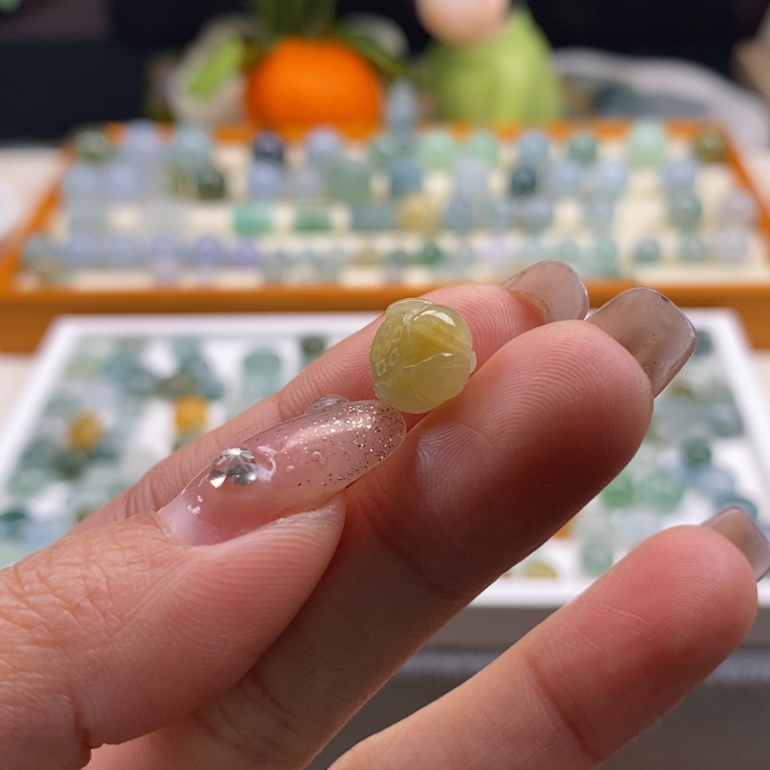 翡翠散珠天然翡翠莲花珠9.3×7.5