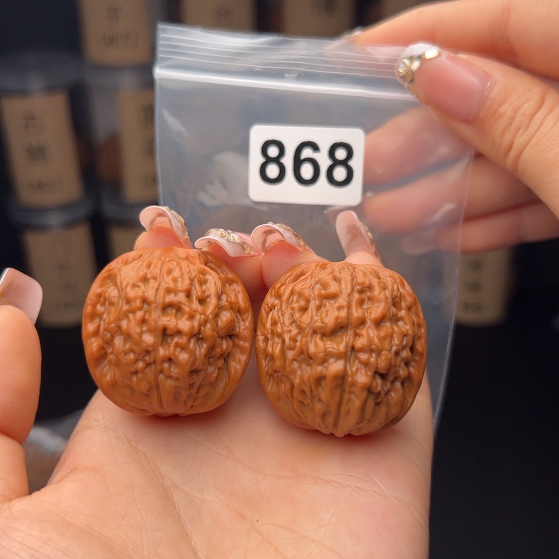 文玩核桃吊坠莲花38/36