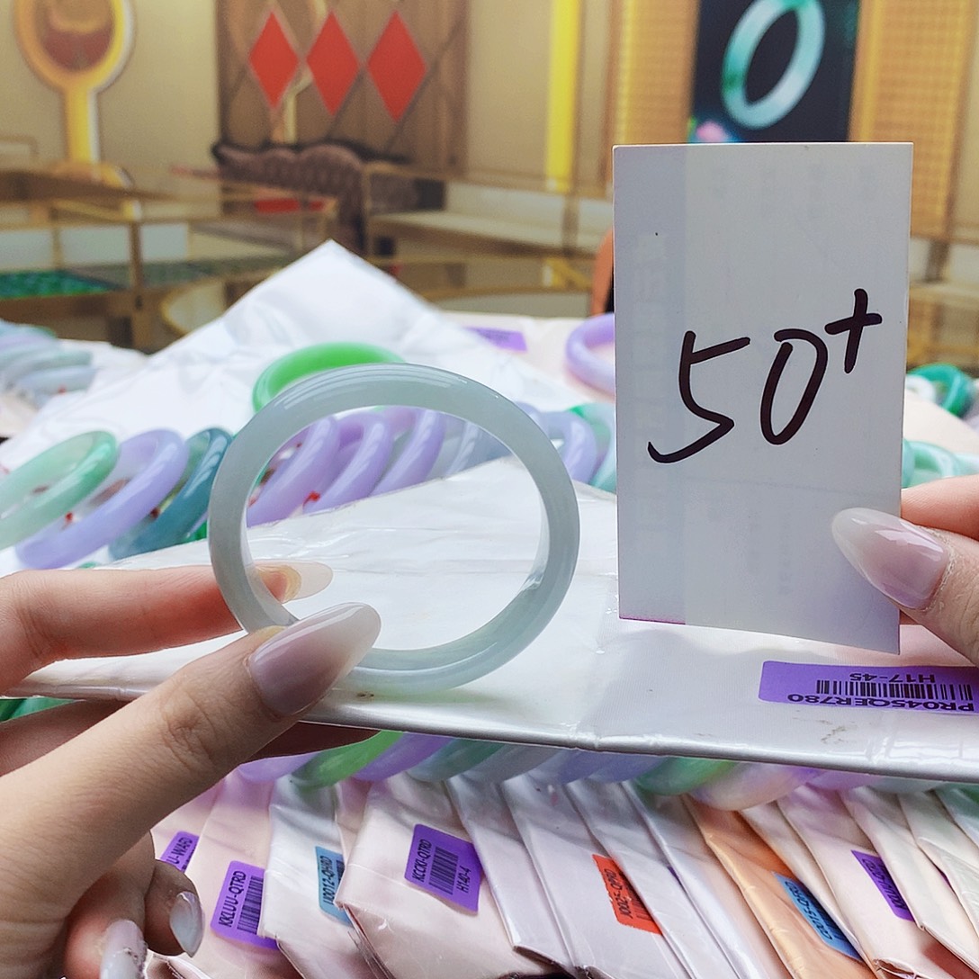 翡翠未镶嵌手镯nn