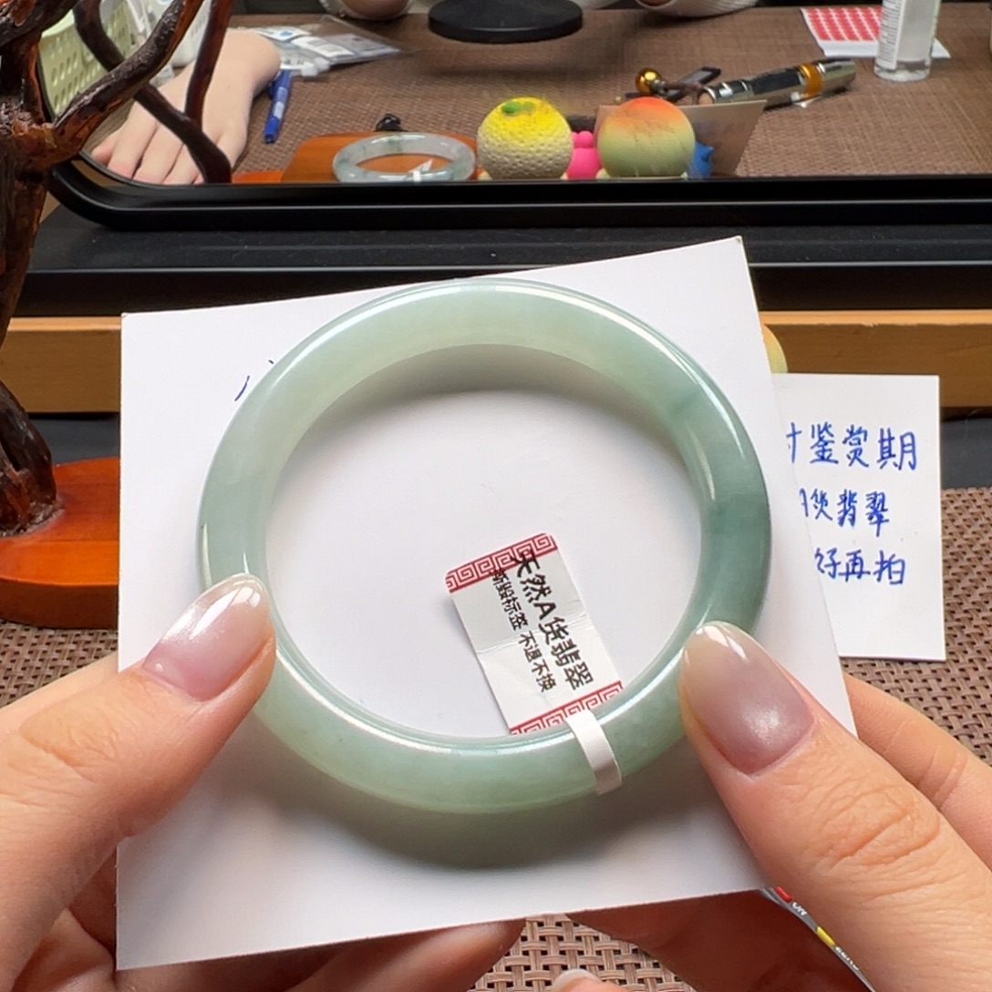 翡翠未镶嵌手镯29号