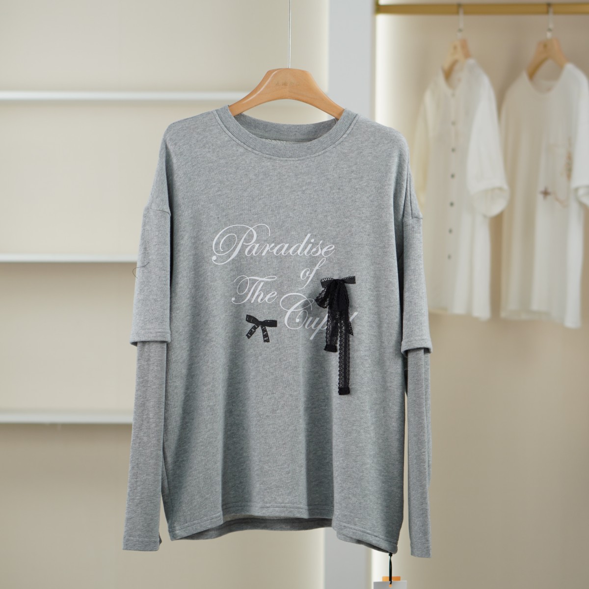 麦迪尚品【文M】5121606 春季时尚宽松拼接袖印花上衣女装