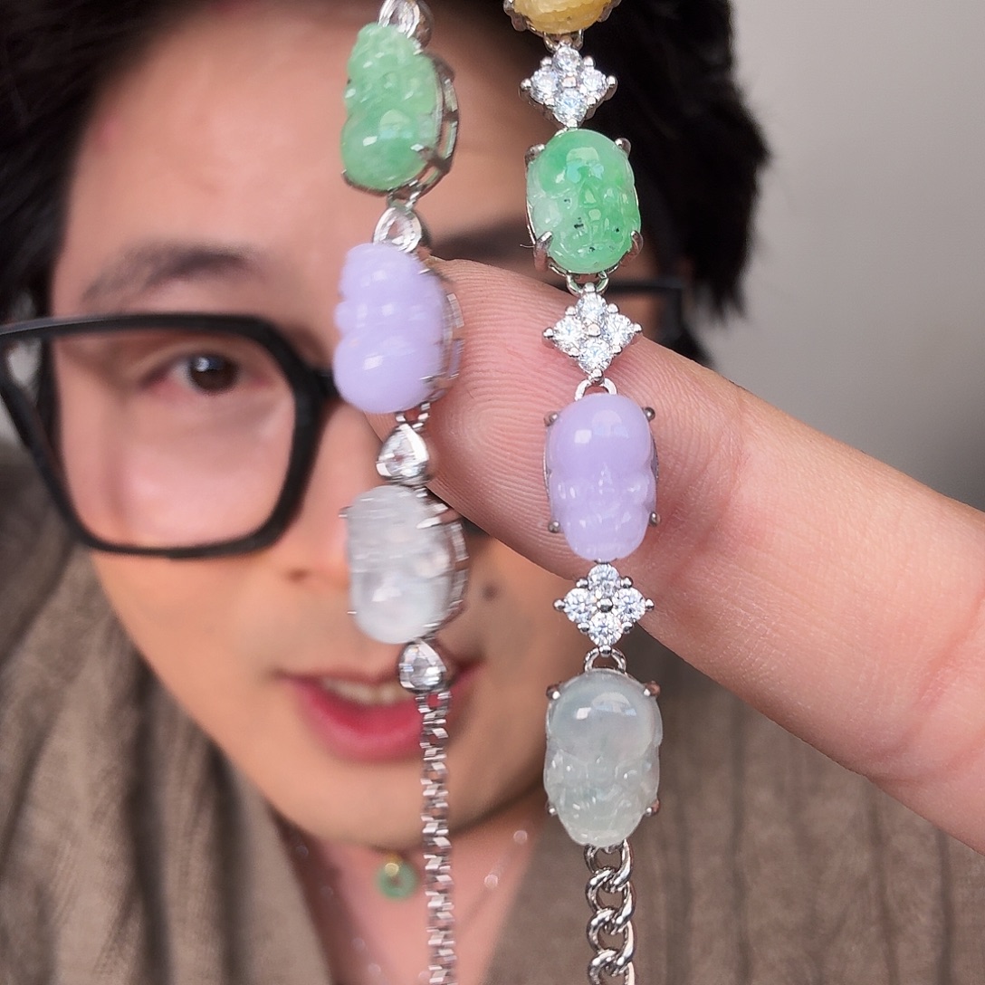 翡翠未镶嵌颈饰多样性一个