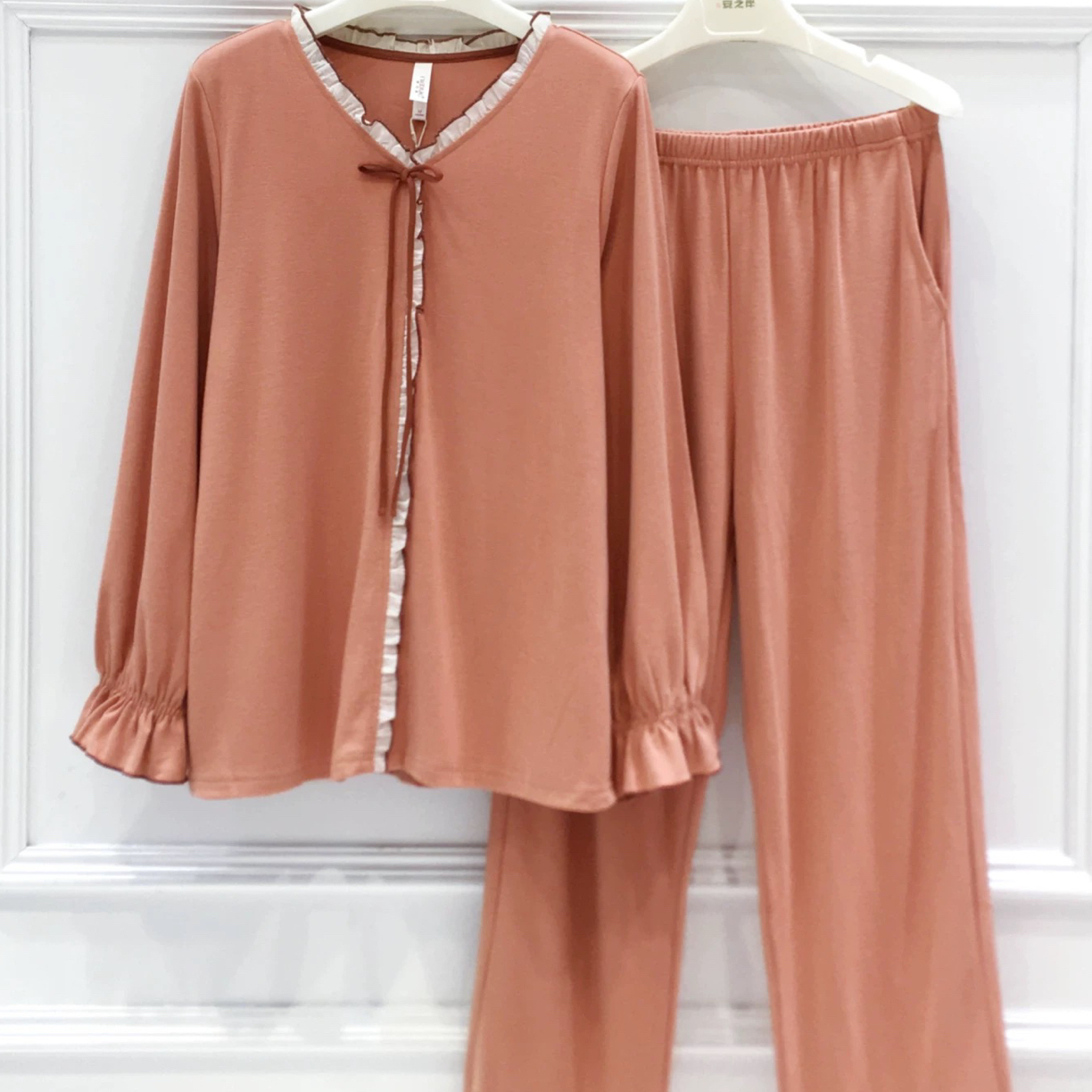 2025妮可雅女士长袖锁温保暖舒绒棉甜美家居睡衣套装