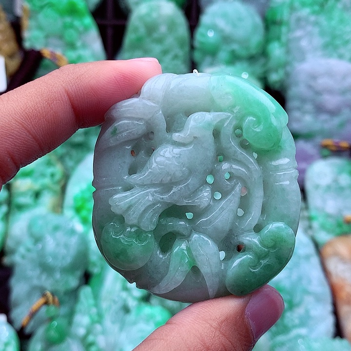 翡翠未镶嵌吊坠(不含链)