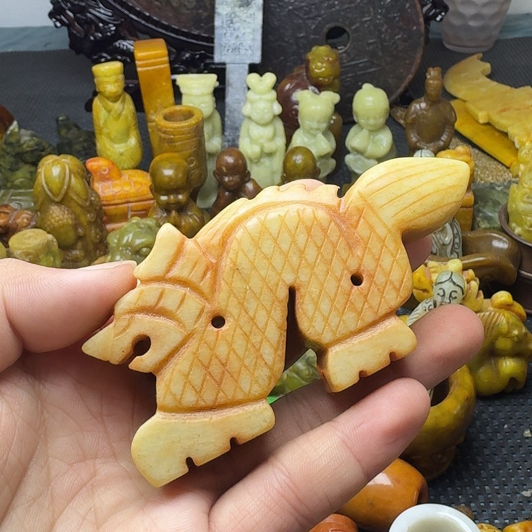 白玉菩提吊坠。。。