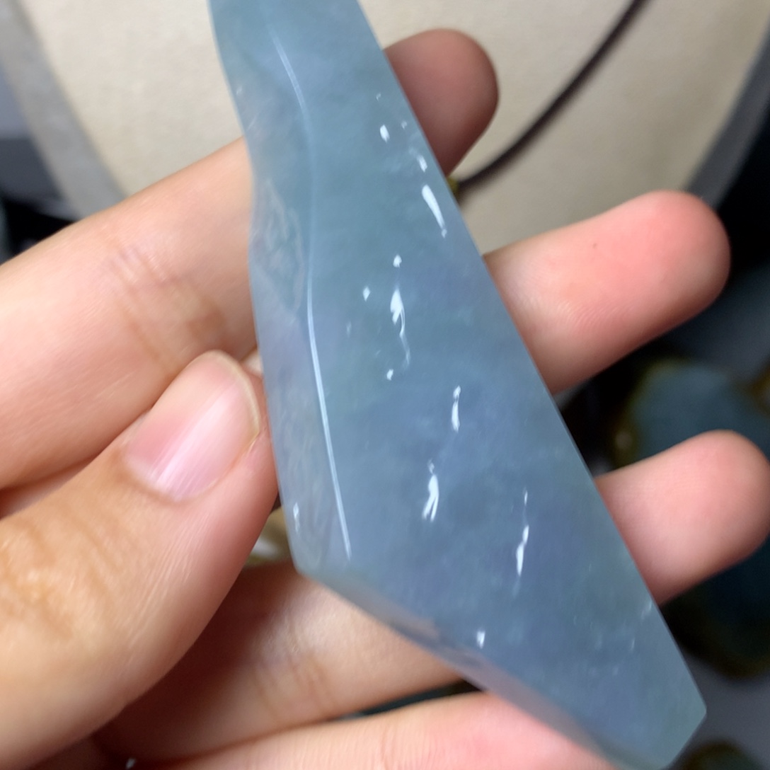 翡翠颈饰未镶嵌吊坠