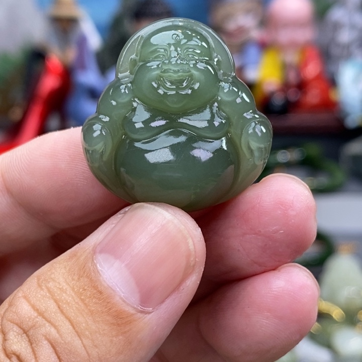 芯****和田玉未镶嵌颈饰