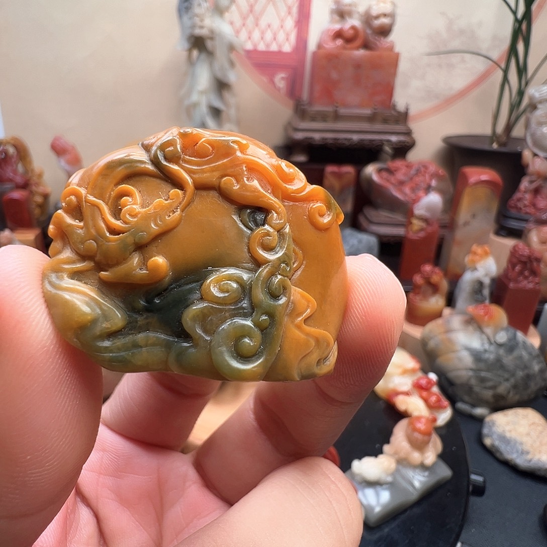 石材寿山石乌鸦皮田黄石