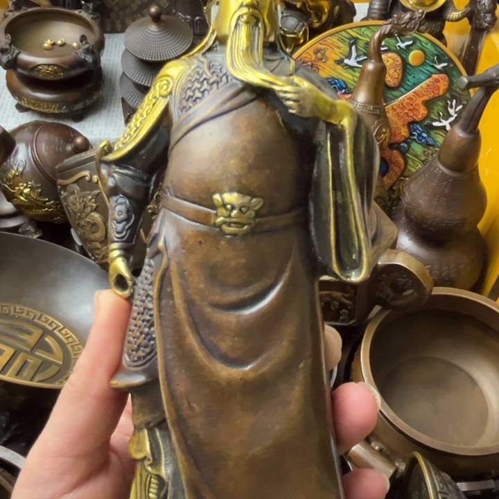 精美铜器摆件藏收 