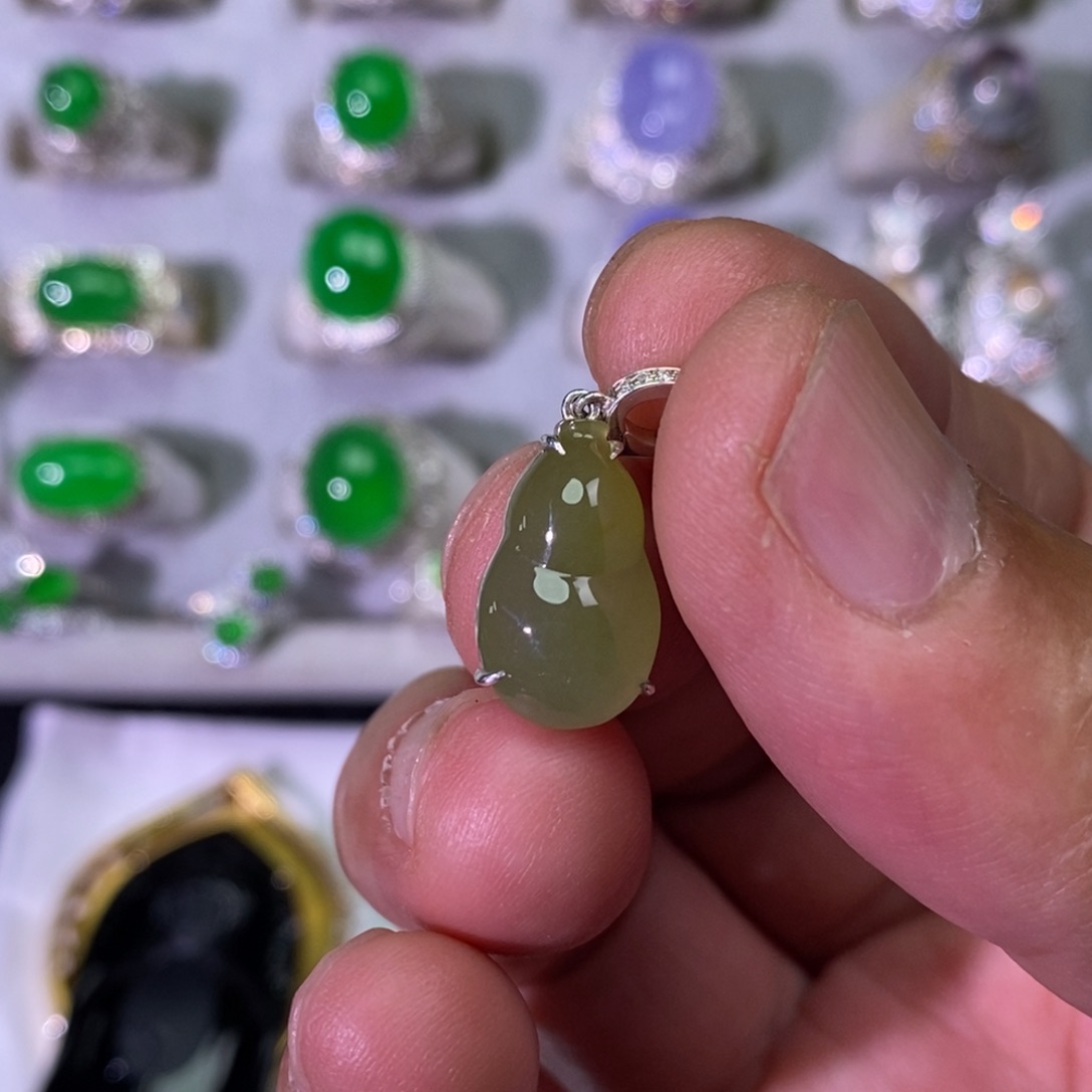 翡翠银S925镶嵌颈饰吊坠