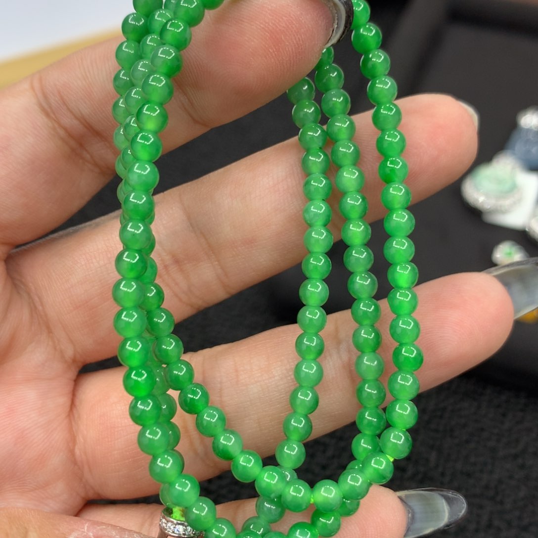 颈饰未镶嵌翡翠珠串