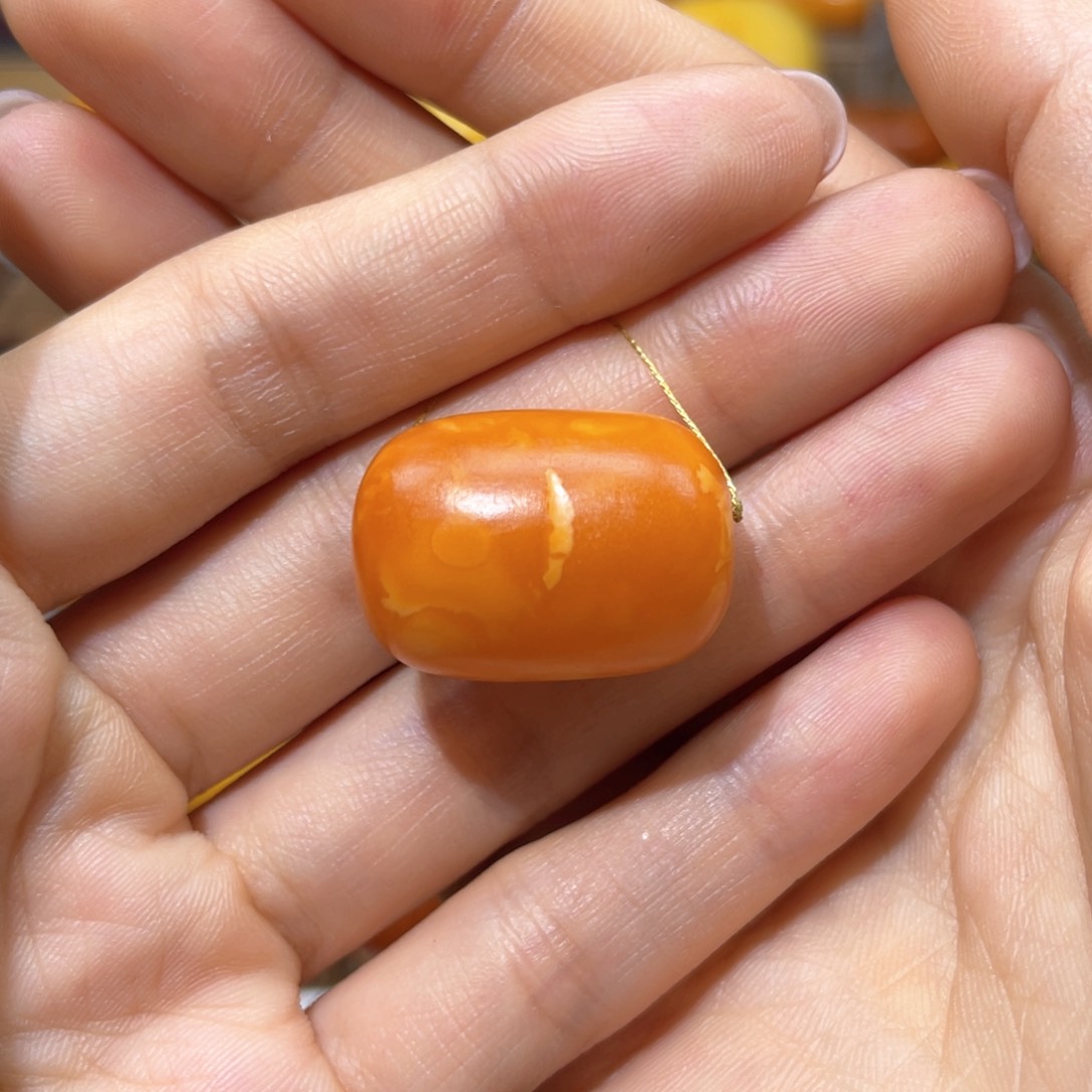 【闪购商品】琥珀裸石未镶嵌桶珠