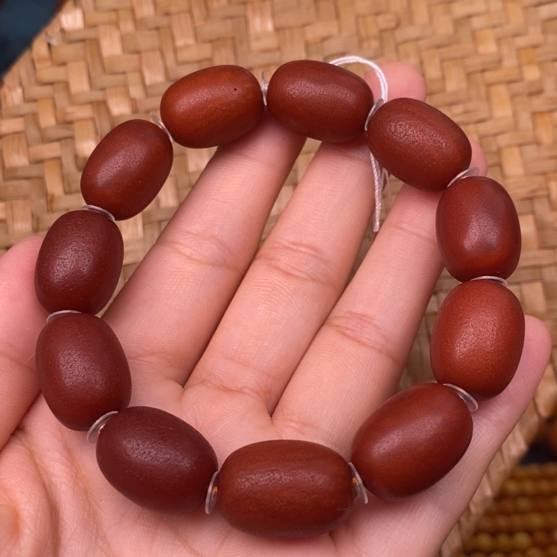 未镶嵌蜜蜡裸石蜜蜡