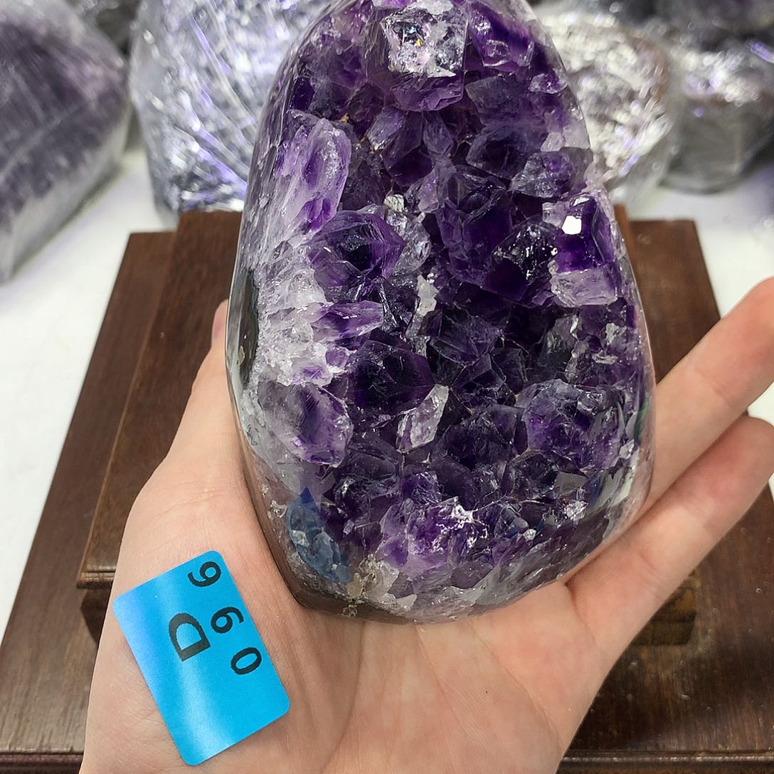 紫晶大型摆件（非配饰）未镶嵌