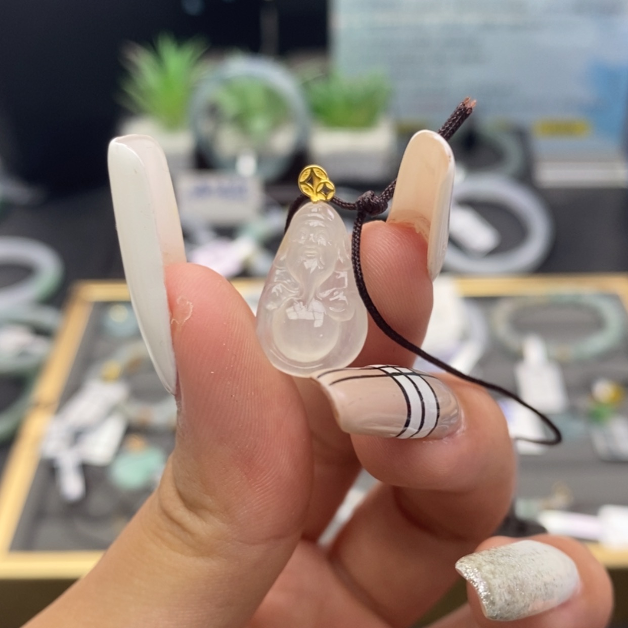 【闪购商品】颈饰18K金镶嵌翡翠