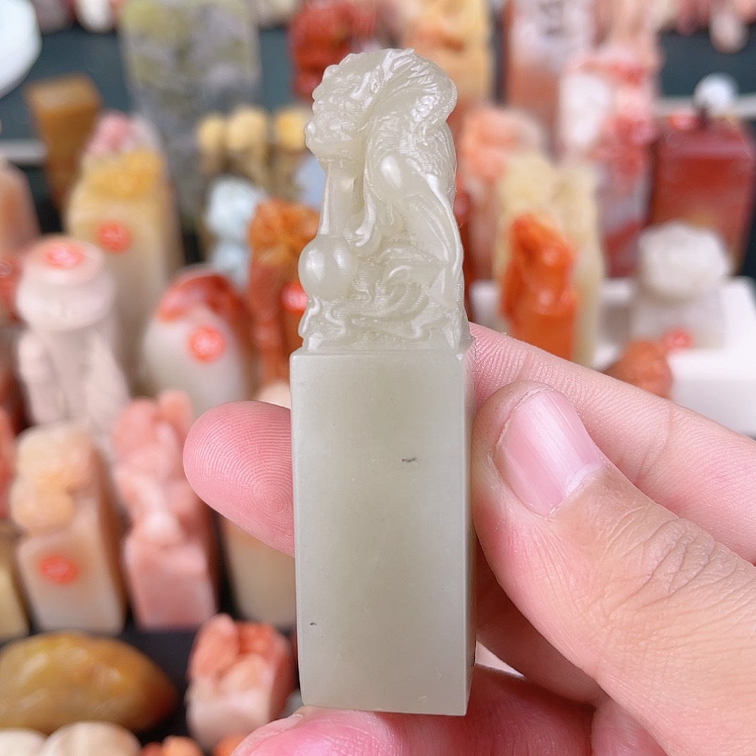 寿山石印石2.0龙包篆刻