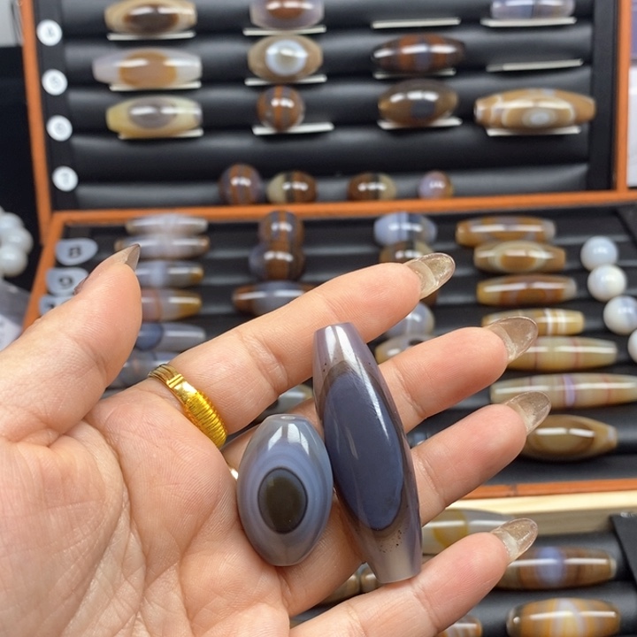 玛瑙/玉髓珠宝奇石未镶嵌大**?