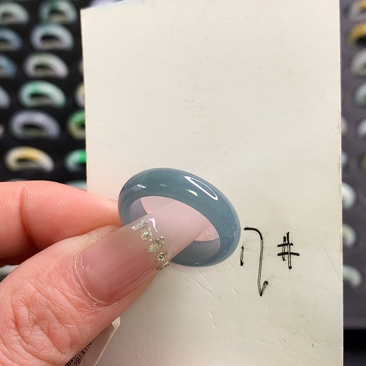 翡翠戒圈未镶嵌翡翠