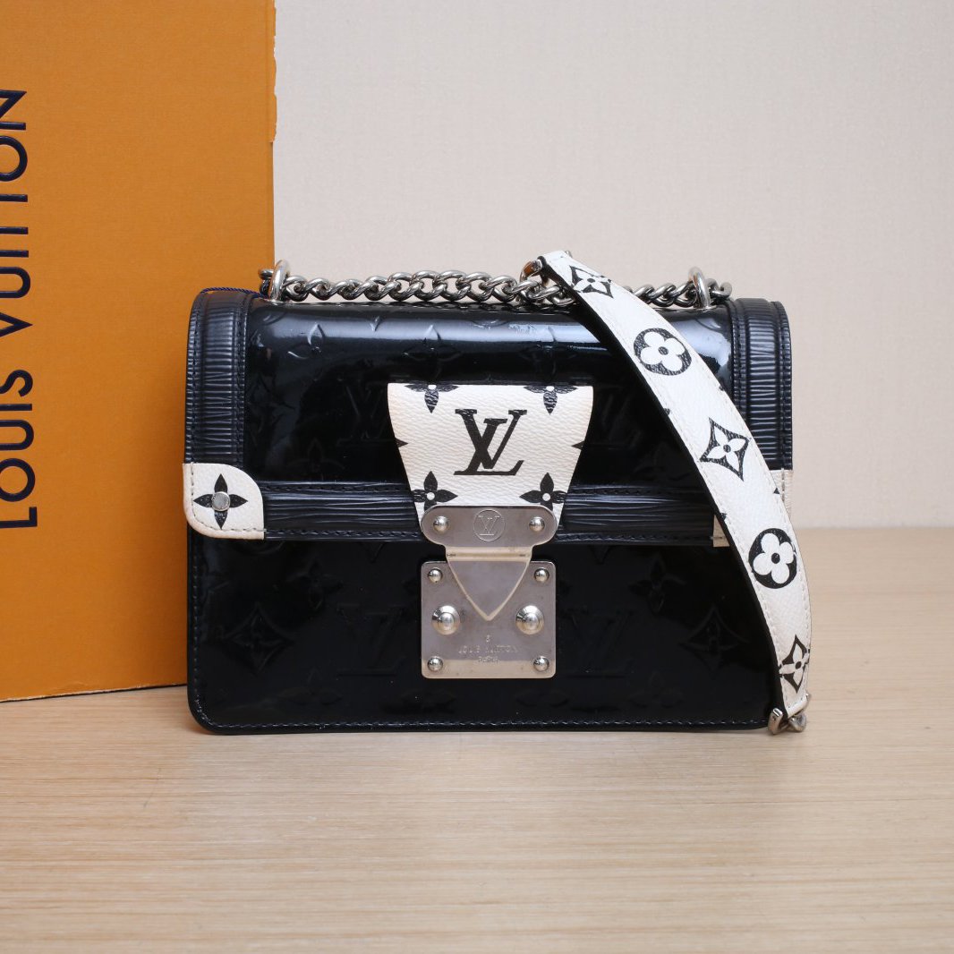 95新 LouisVuitton/路易威登 小花双双 手袋 黑白 漆皮 银扣 2019