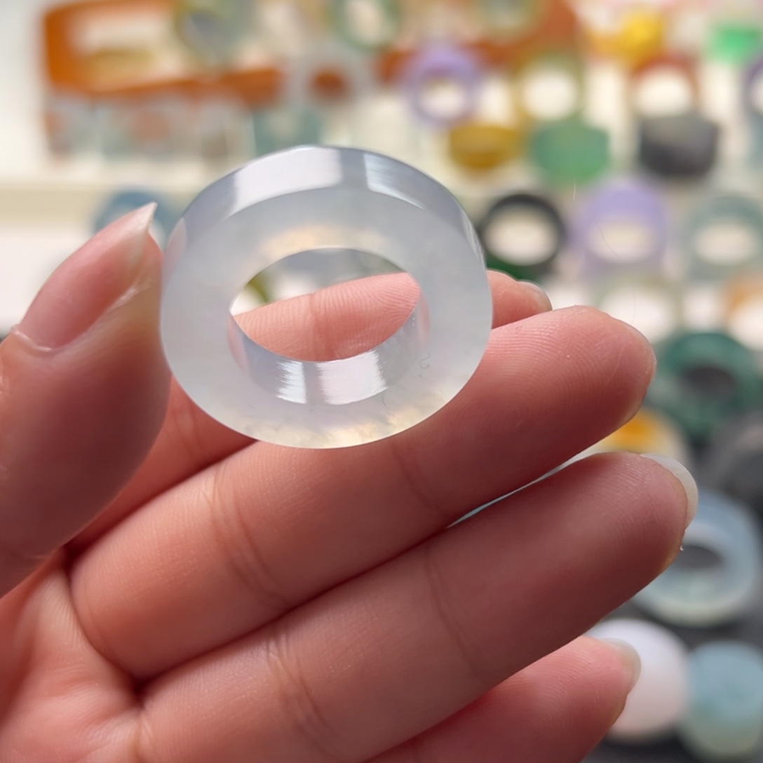 定制翡翠未镶嵌天空蓝