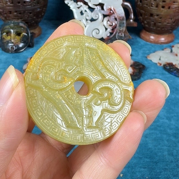 和田玉（糖玉）未镶嵌挂件