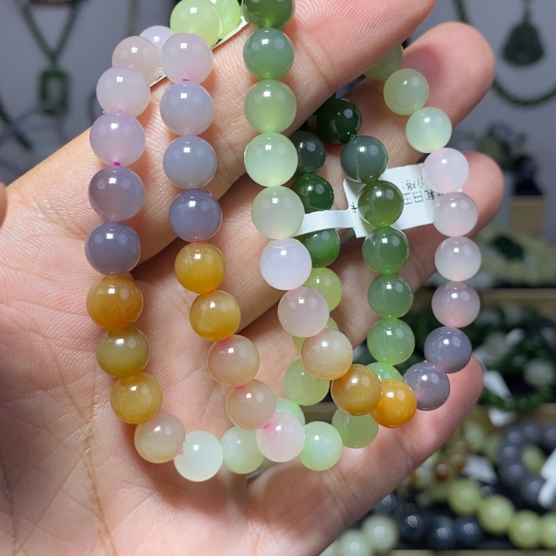 喜***串和田玉未镶嵌手链