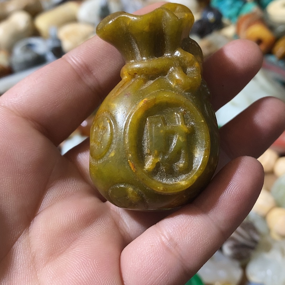 和田玉（糖玉）未镶嵌挂件