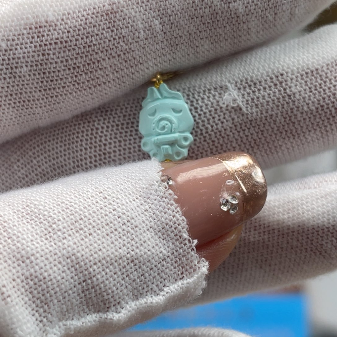 绿松石未镶嵌挂件