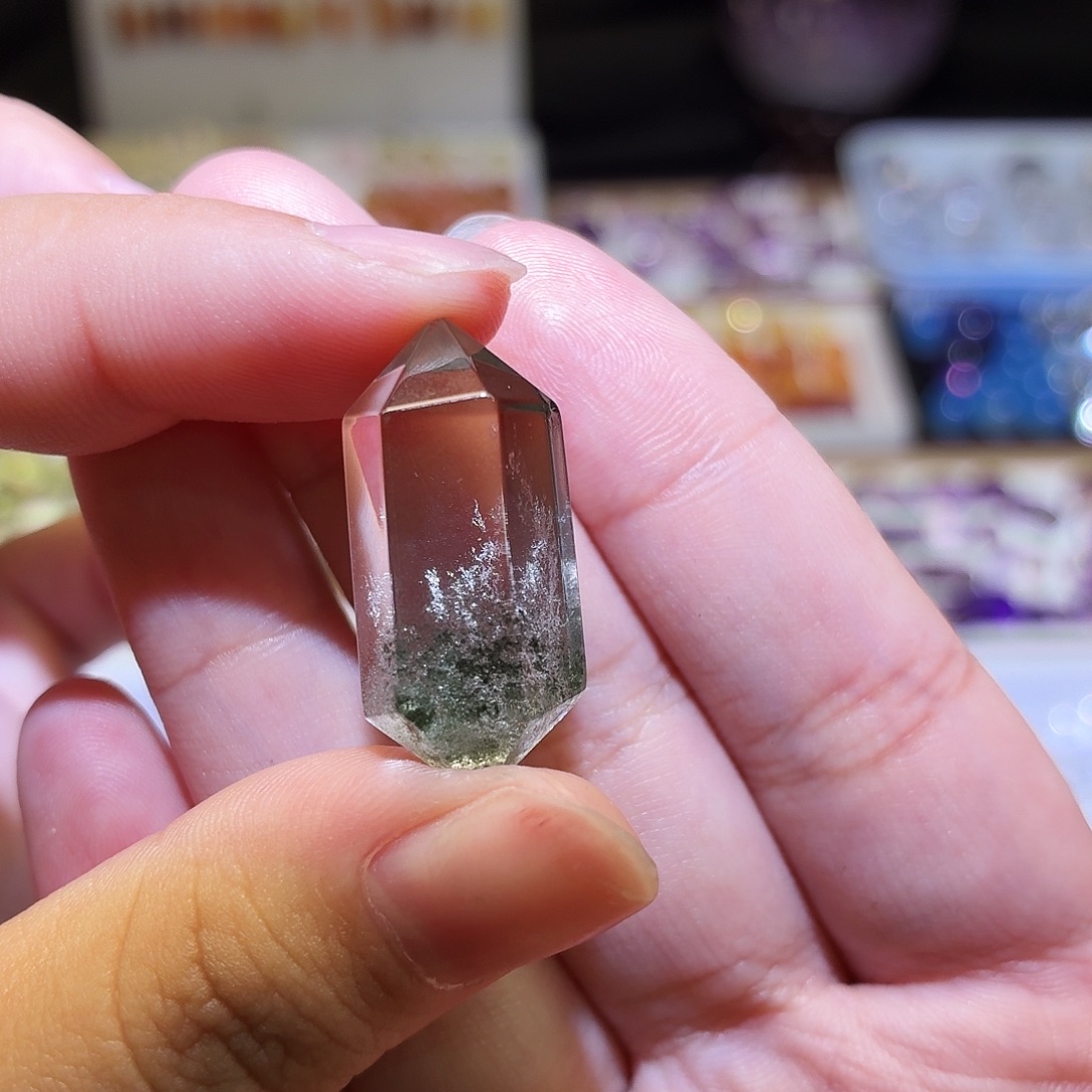 水晶未镶嵌吊坠(不含链)绿幽灵 双尖 打孔定制不退换