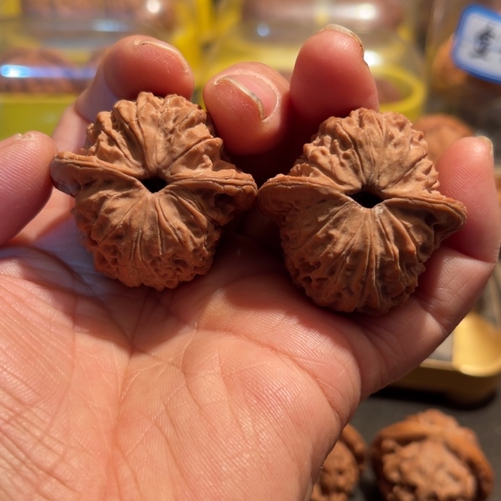 文玩核桃把件全品血麒麟39