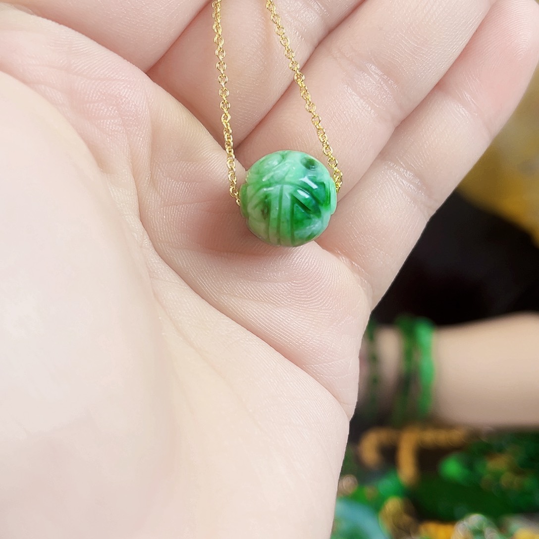 翡翠未镶嵌颈饰多样性发货