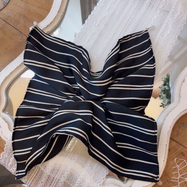 W776韩系设计百搭减龄氛围设计百搭方巾肠圈